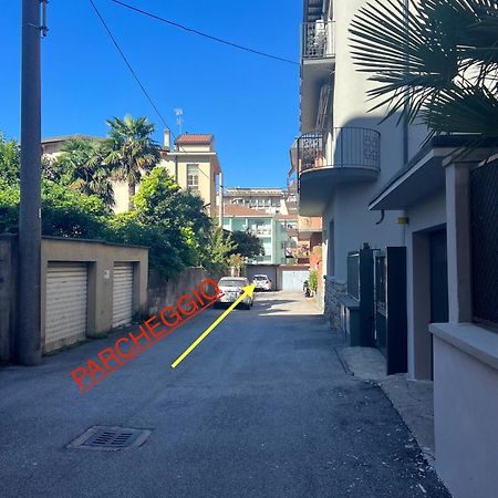 Casa Vacanze Attico Sul Lago Di Lecco, A Due Passi Dal Centro Con Posto Auto Esterno foto